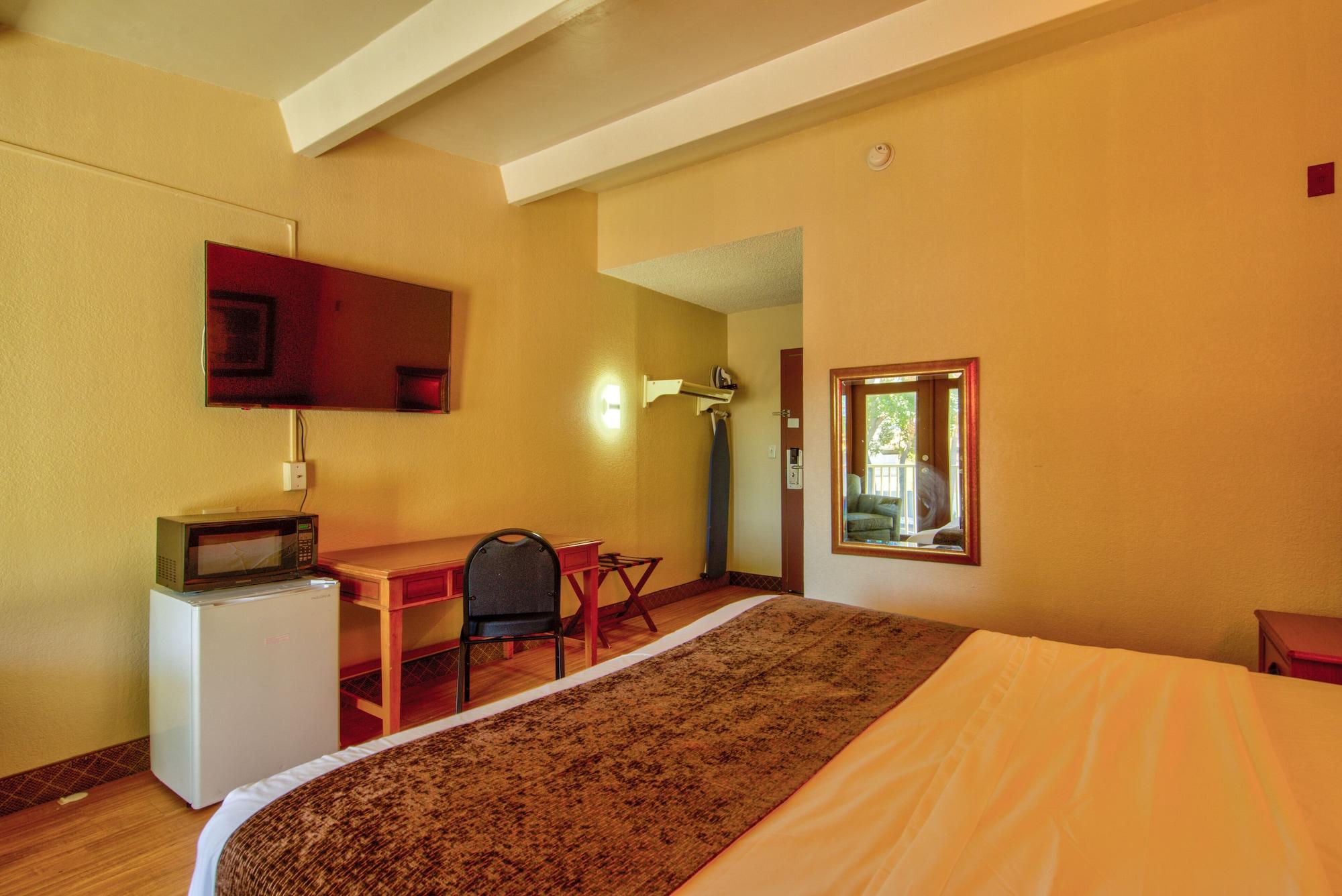 Clearwater Hotel Екстер'єр фото
