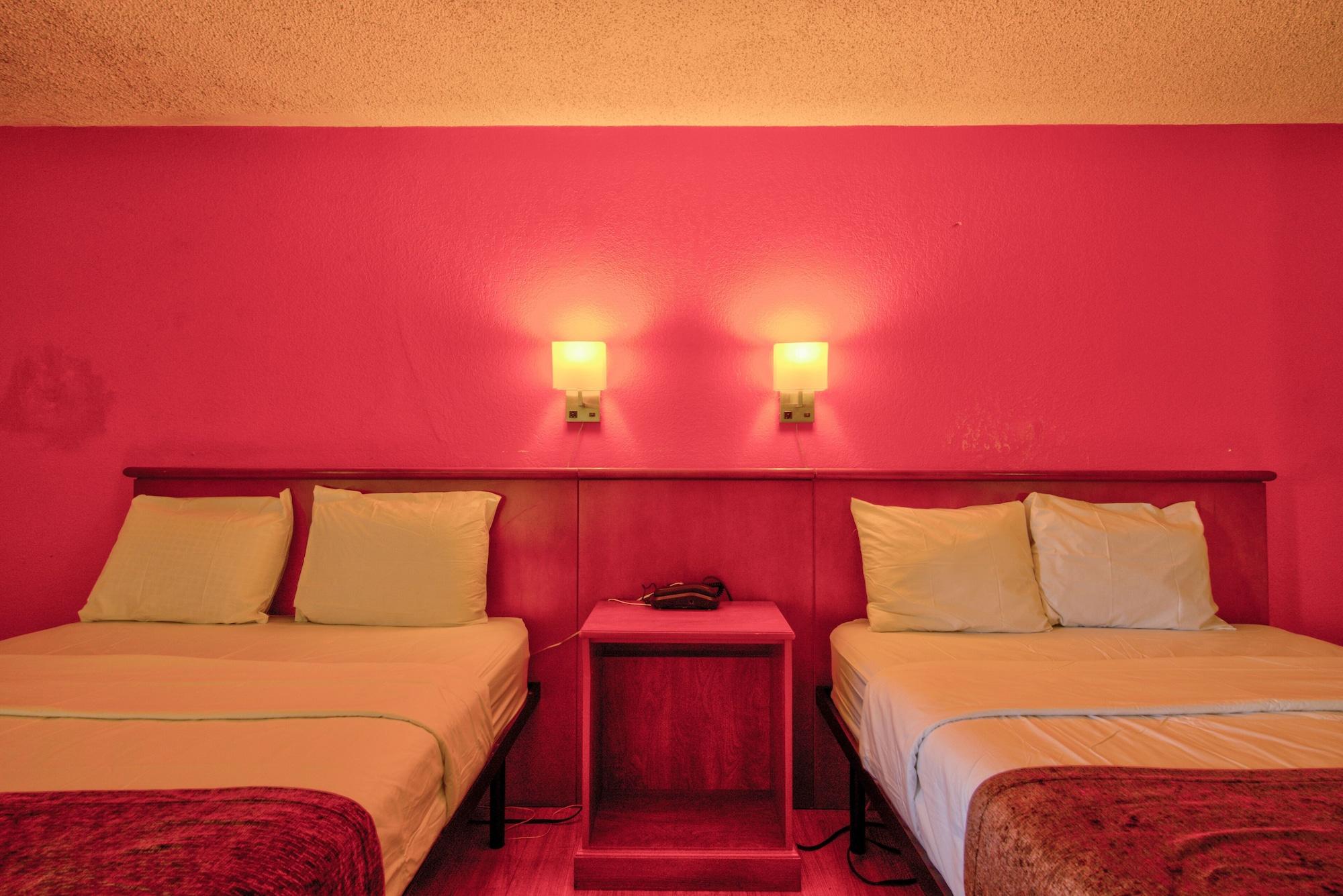 Clearwater Hotel Екстер'єр фото